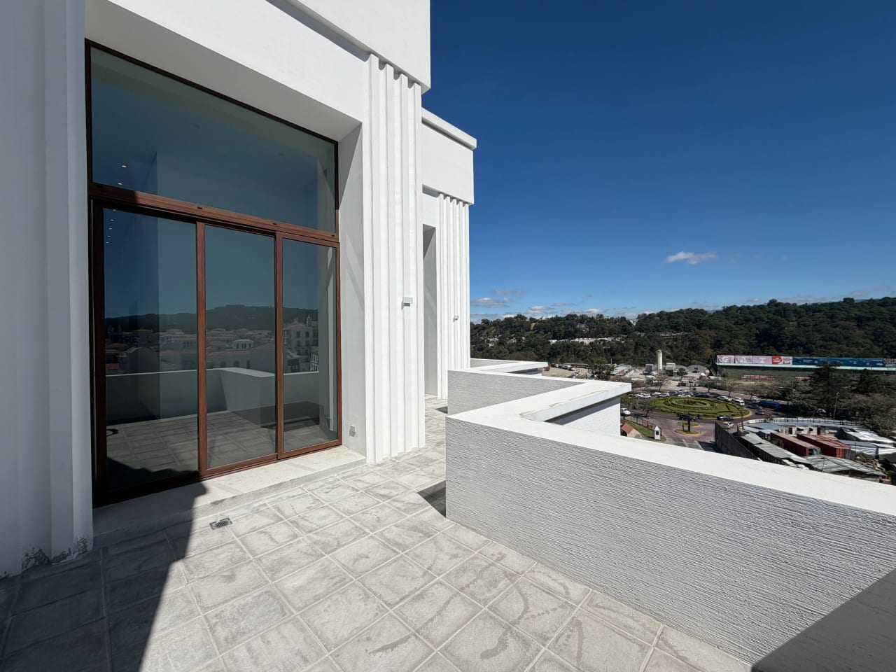 Penthouse en Renta – Olmos de Cayala Z.16 — foto 7 de 9
