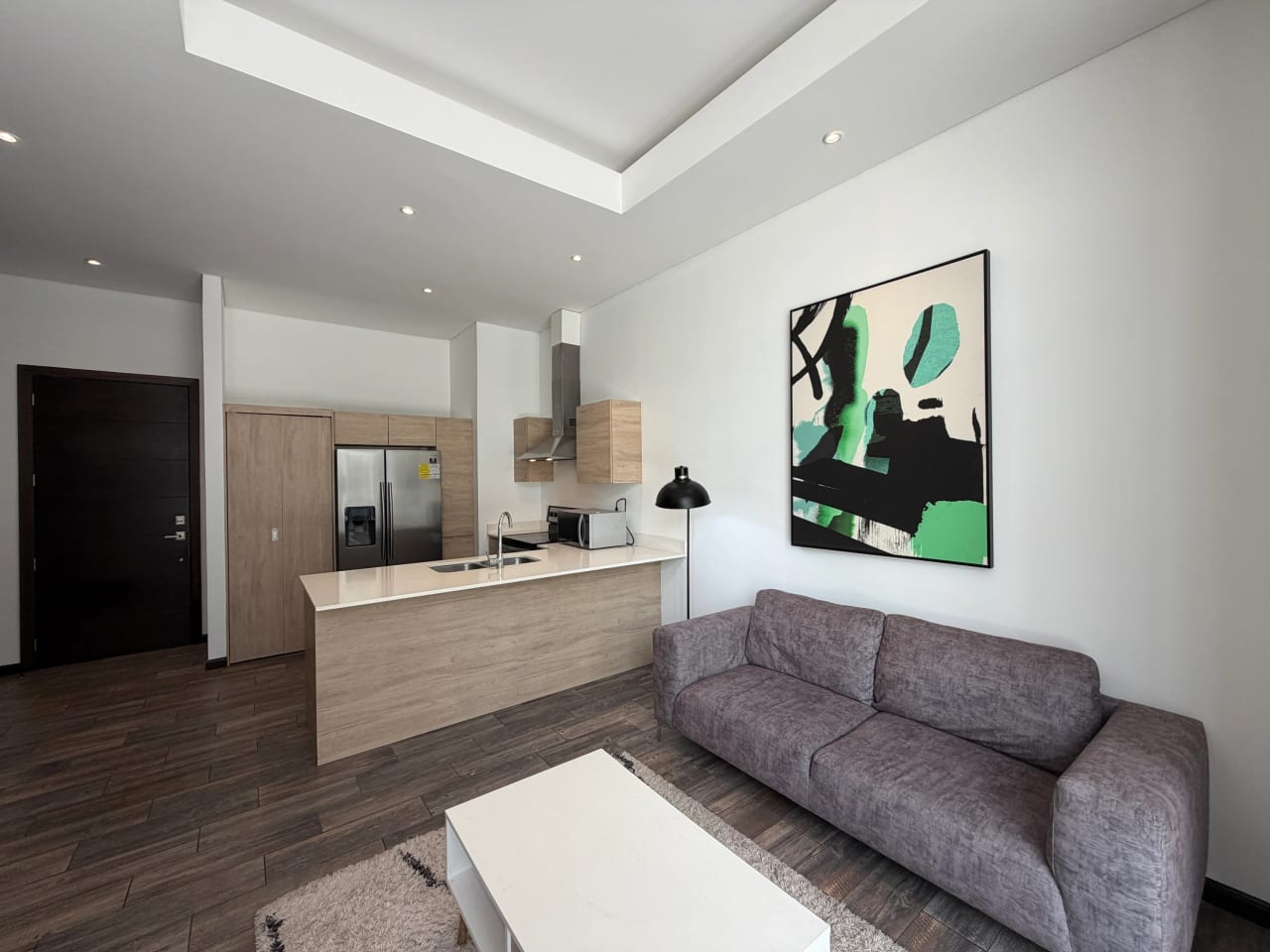 Apartamento amueblado en Renta – Lirios I de Cayala Z.16 — foto 2 de 12