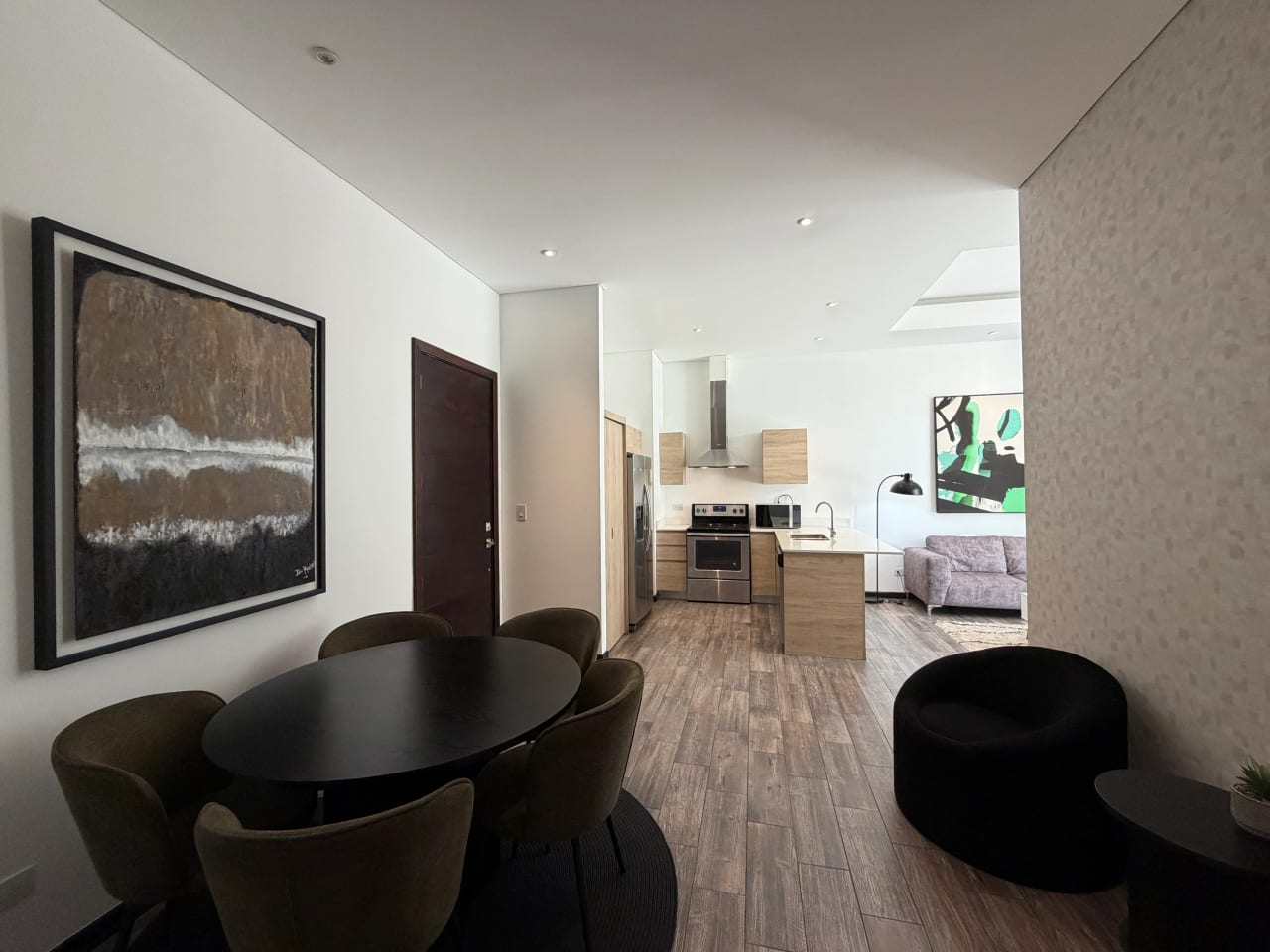 Apartamento amueblado en Renta – Lirios I de Cayala Z.16 — foto 10 de 12