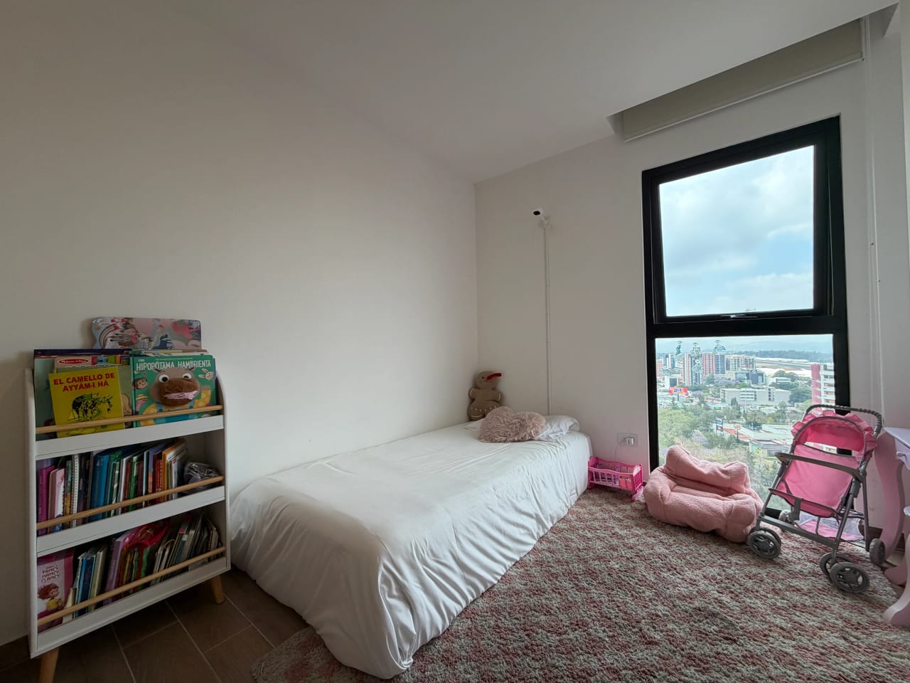 Apartamento en Venta en Parque 14, Z.14 — foto 3 de 9