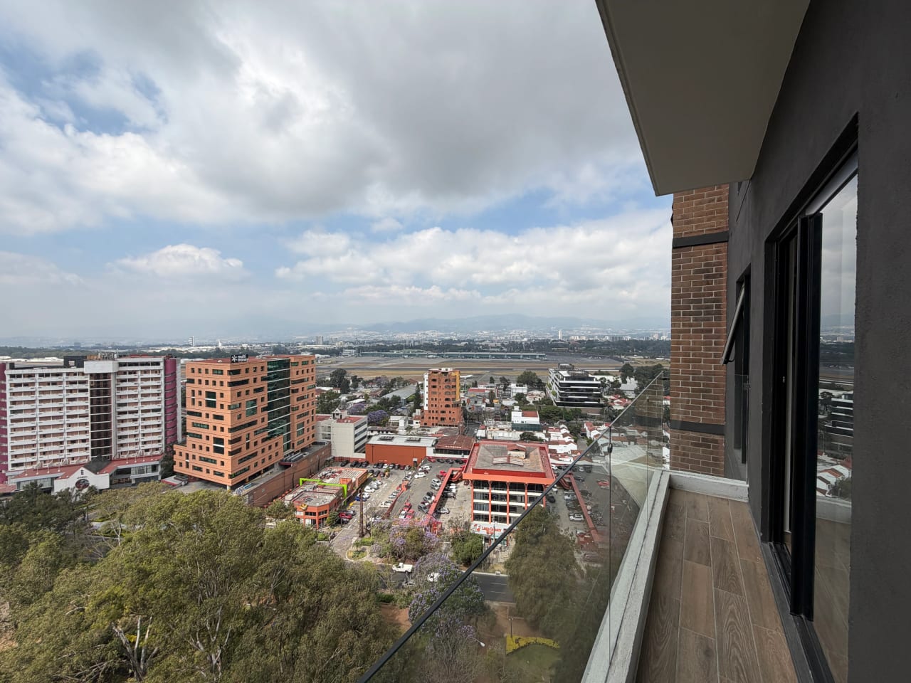 Apartamento en Venta en Parque 14, Z.14 — foto 7 de 9