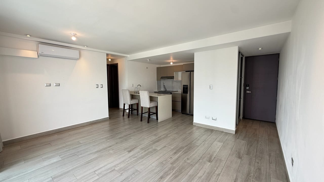Apartamento en Renta – Epic 15, Z.15 — foto 1 de 12