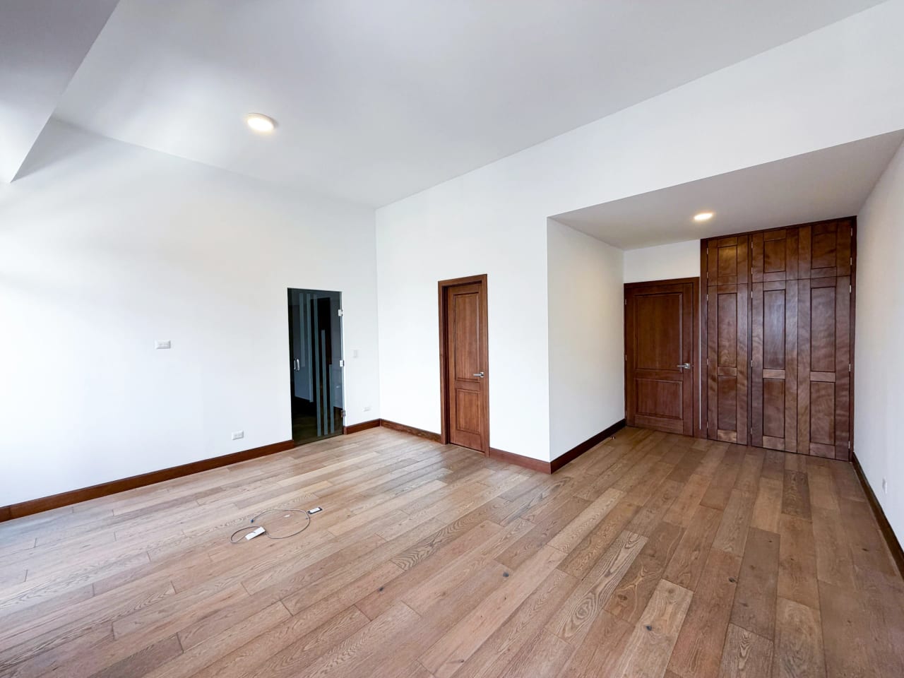 Apartamento en Renta zona 10 - Salvattore — foto 4 de 10