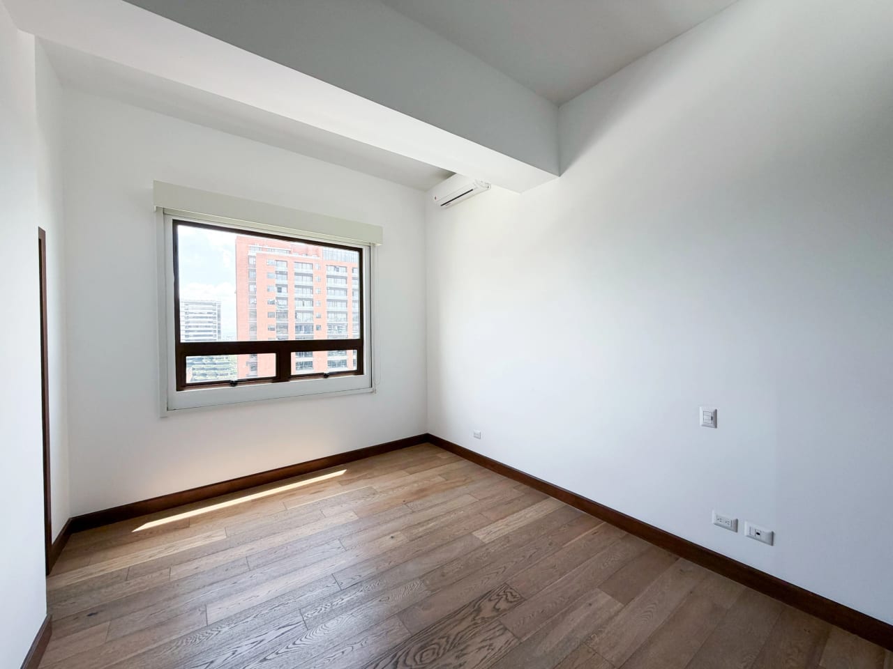 Apartamento en Renta zona 10 - Salvattore — foto 10 de 10