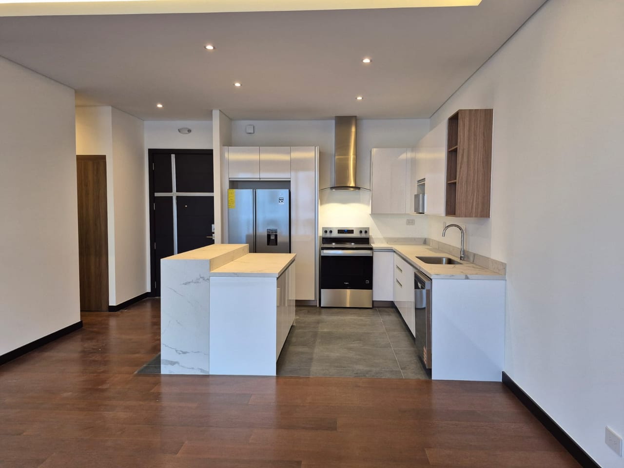 Apartamento en Renta - Nogales, Cayala. Zona 16 — foto 2 de 12